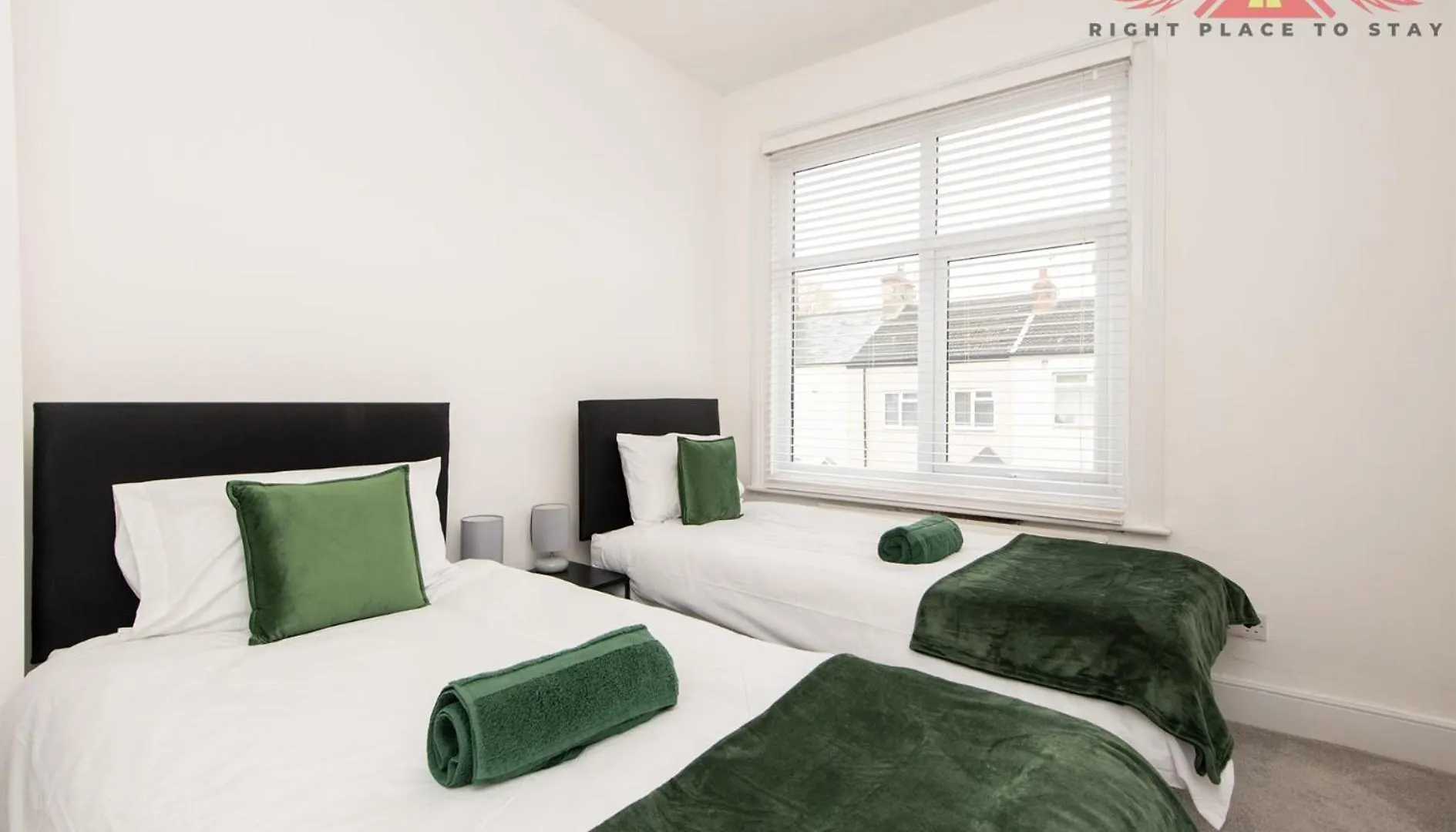 Modern 3-Bed Home Near Darlington Centre - Garden And Parking